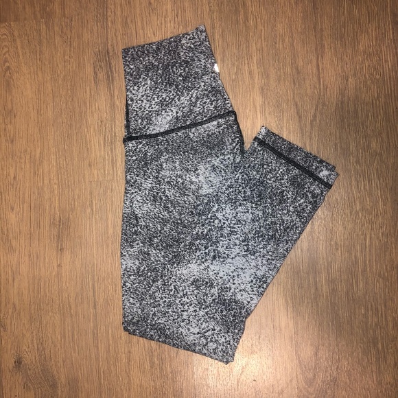 lululemon athletica Pants - Lululemon Wunder Under HR Luon Spray Jacquard